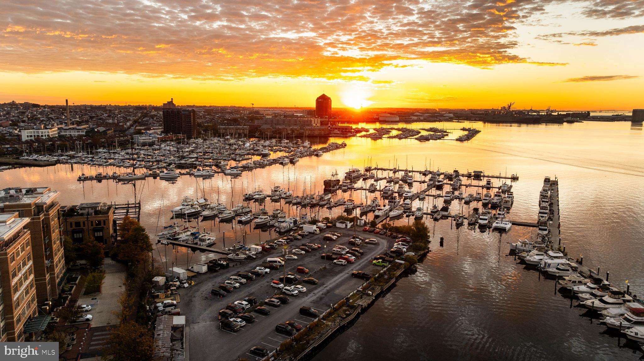 1000 Fell Street, Unit 646 Baltimore, MD 21231 - Photo 13 of 47 a view of city and ocean