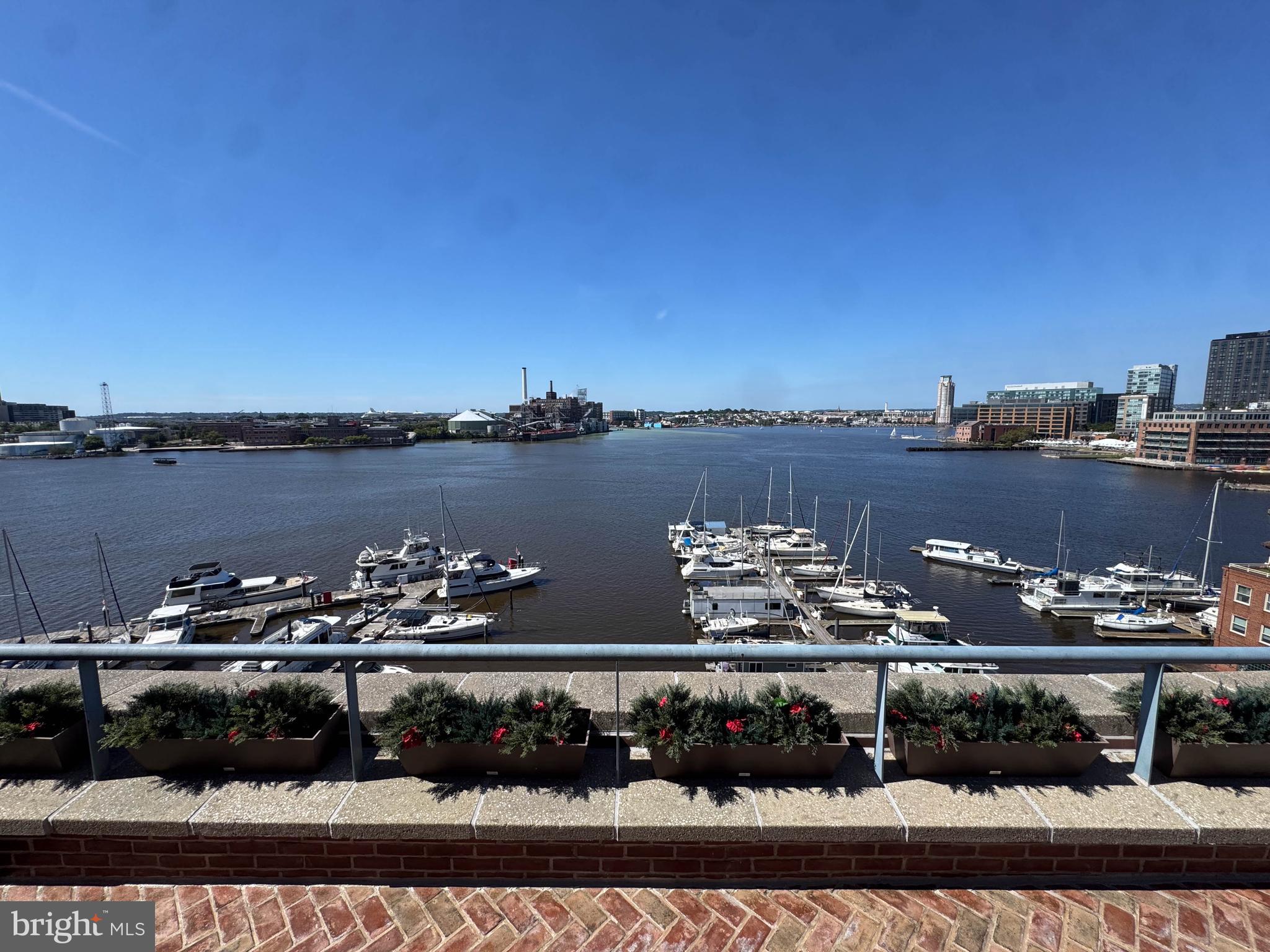 1000 Fell Street, Unit 646 Baltimore, MD 21231 - Photo 47 of 47 a view of a lake with a city