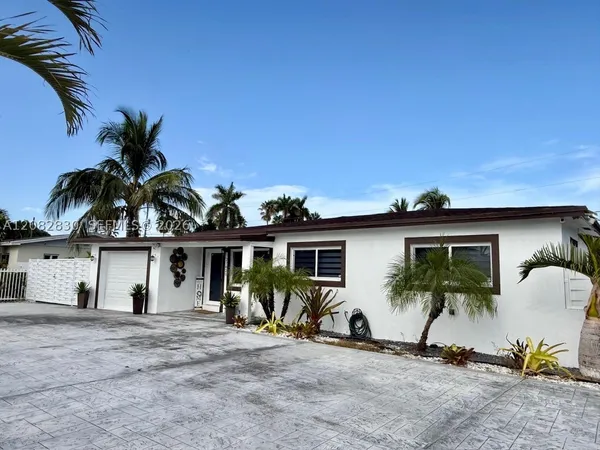 $589,000 | 27025 Southwest 142nd Place, Homestead, FL 33032