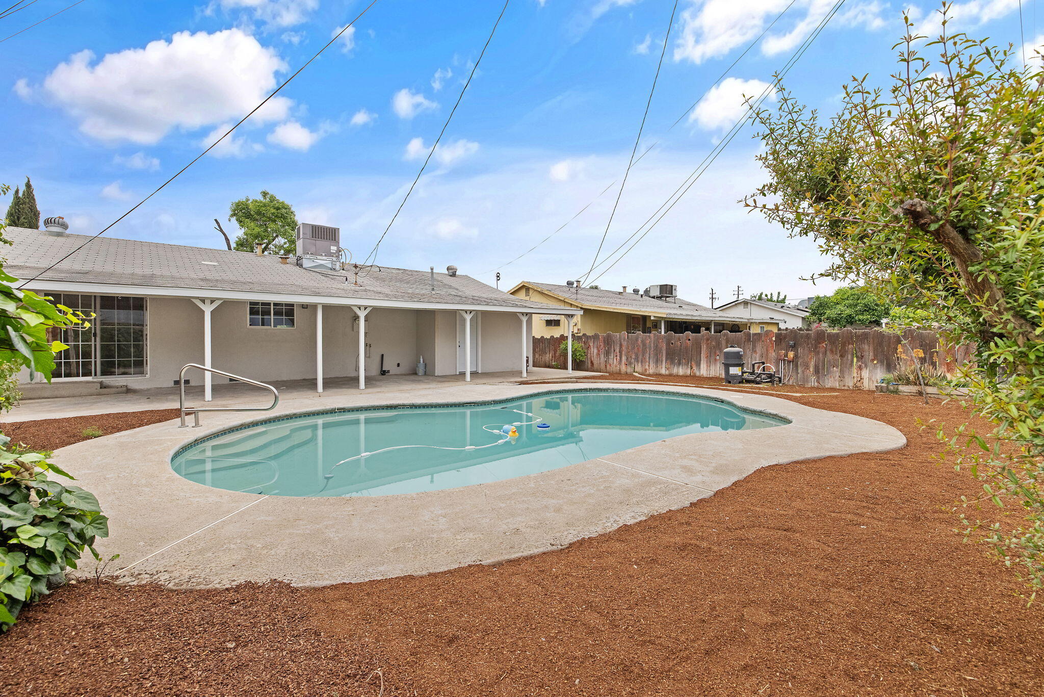 215 Lombardy Lane Lemoore, CA 93245 - Photo 29 of 30 29-web-or-mls-713A9638