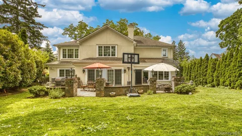 $13,000 | 25 Bay Driveway, Manhasset, NY 11030