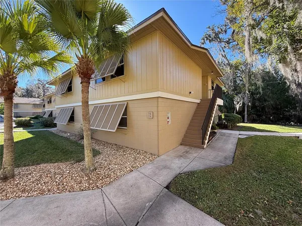 $120,000 | 130 Jasmine Woods Court, Unit 7B, Deltona, FL 32725