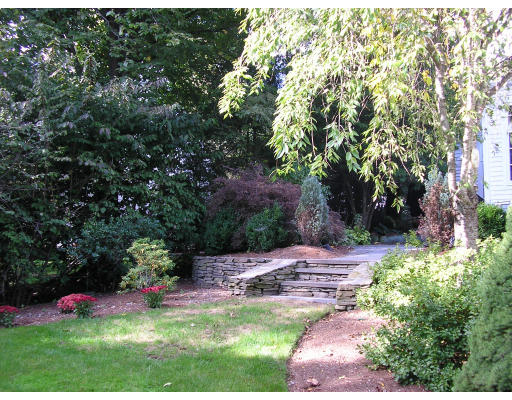 11 Princeton Road Brookline, MA 02467 - Photo 4 of 13 a view of backyard with green space