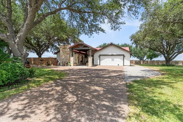 $596,999 | 9795 County Road 2249, Sinton, TX 78387