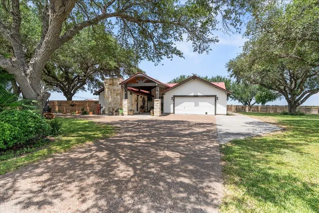$619,000 | 9795 County Road 2249, Sinton, TX 78387
