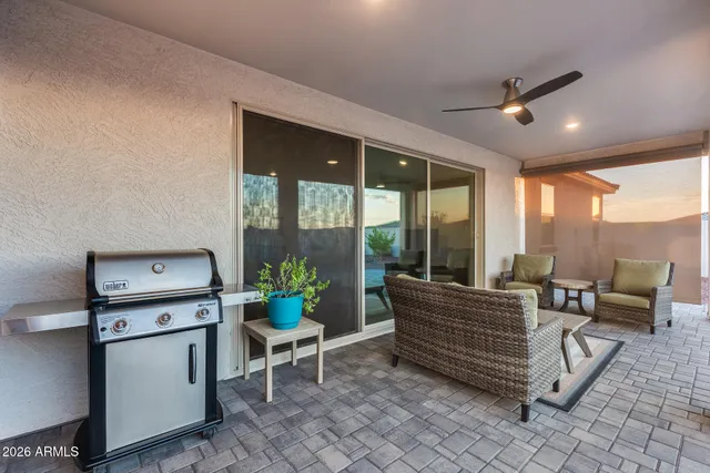 $2,600 | 3044 West Monte Way, Laveen, AZ 85339