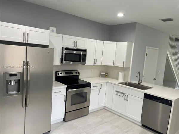 $3,400 | 1861 Salerno Circle, Unit 1861, Weston, FL 33327