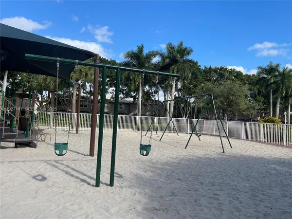 $3,400 | 1861 Salerno Circle, Unit 1861, Weston, FL 33327