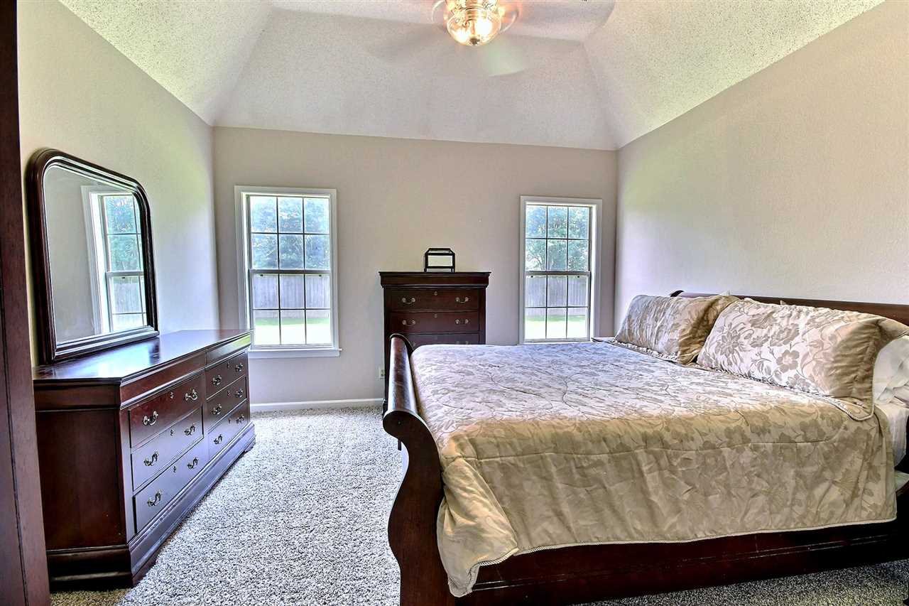 1358 River Ridge Drive Collierville, TN 38017 - Photo 8 of 18 Master Bedroom with Vaulted Ceilings