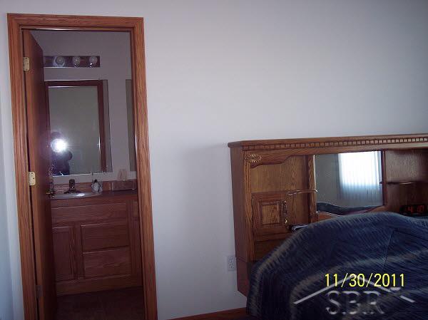 1570 Wheeler Road Auburn, MI 48611 - Photo 4 of 8 20032028-3.JPG