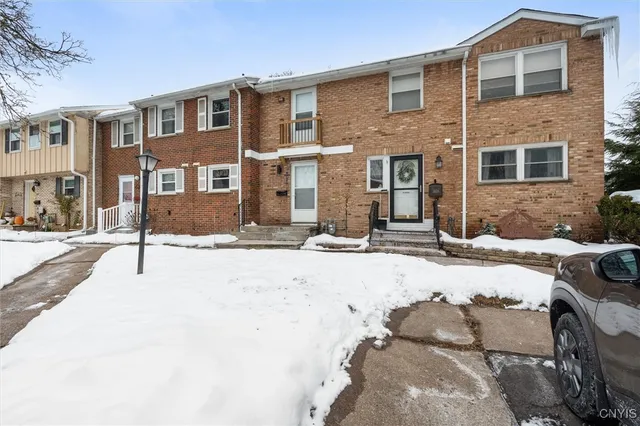 $2,200 | 4307 Candlelight Lane, Clay, NY 13090