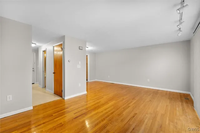 $2,200 | 4307 Candlelight Lane, Clay, NY 13090