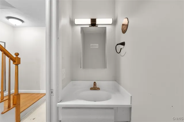 $2,200 | 4307 Candlelight Lane, Clay, NY 13090