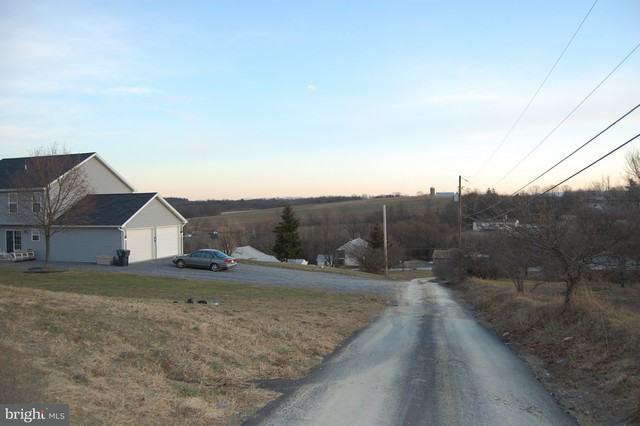 63 North Middleton Road Carlisle, PA 17013 - Photo 5 of 6 Gallery Image 5