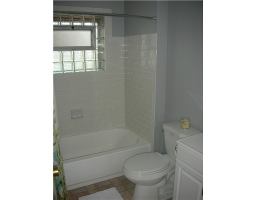 40 Plum Road East Providence, RI 02915 - Photo 6 of 12 Bathroom.