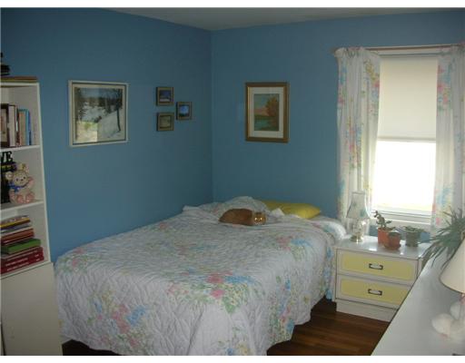 40 Plum Road East Providence, RI 02915 - Photo 10 of 12 Bedroom.
