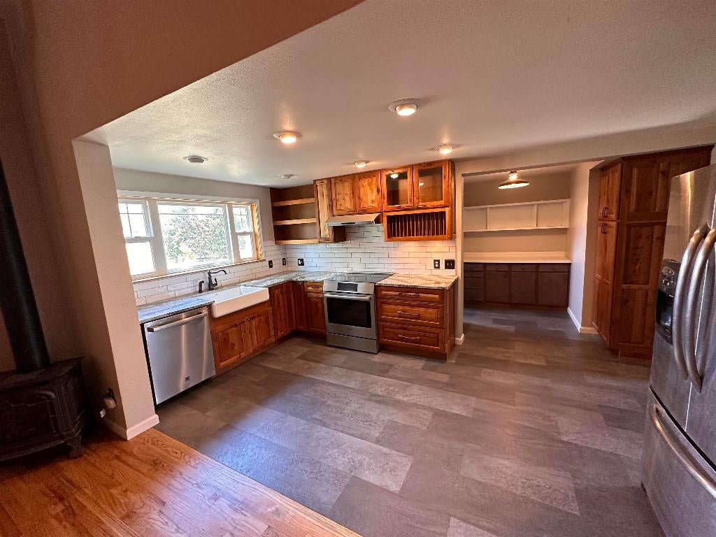9317 Scott River Road Fort Jones, CA 96032 - Photo 12 of 47 Gallery Image 12