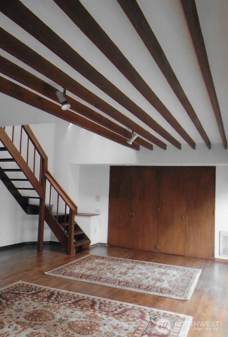 417 Minor Avenue North Seattle, WA 98109 - Photo 28 of 36 a view of entryway