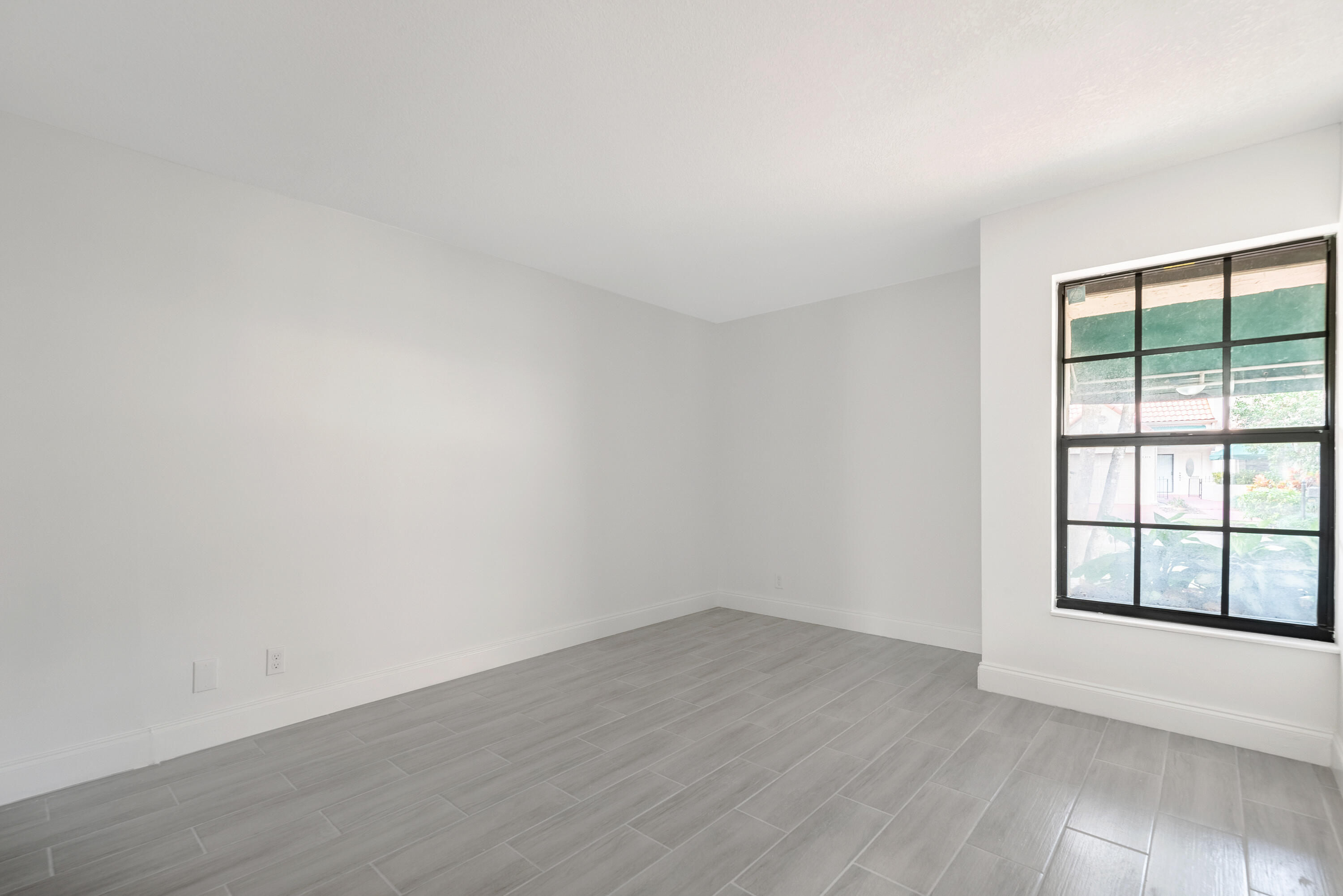 6314 Las Flores Drive Boca Raton, FL 33433 - Photo 14 of 41 6314LasFloresDrBocaRaton-10