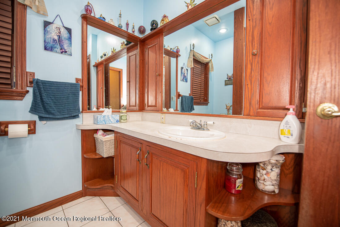 490 Hyson Road Jackson, NJ 08527 - Photo 30 of 47 Full Bath