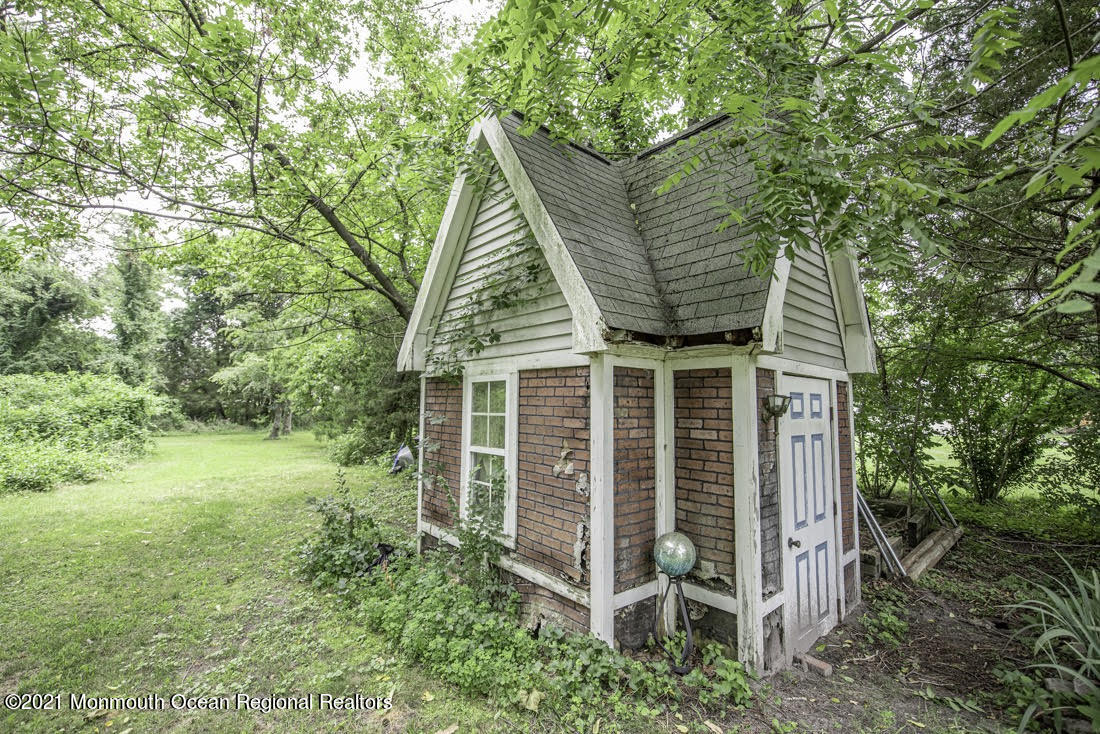 490 Hyson Road Jackson, NJ 08527 - Photo 47 of 47 Dollhouse shed