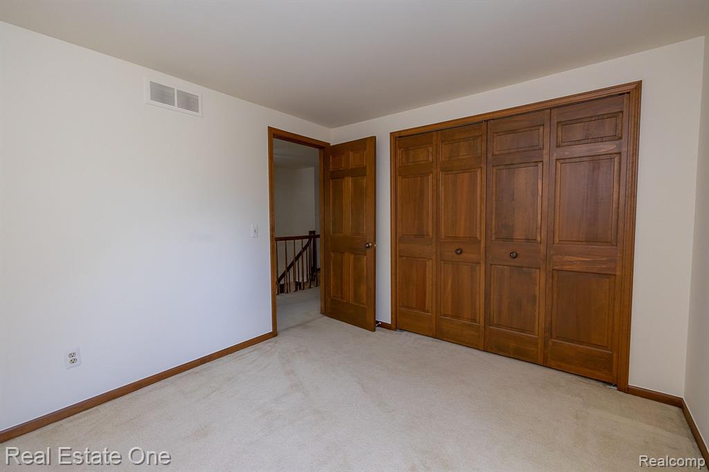 3193 Salem Drive Rochester Hills, MI 48306 - Photo 40 of 47
