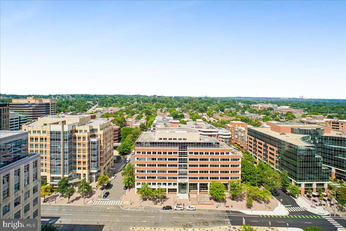 851 North Glebe Road, Unit 2015 Arlington, VA 22203 - Photo 30 of 81 View