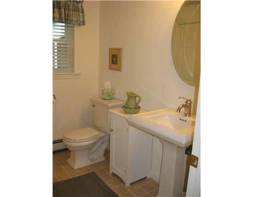 77 Spinnaker Ridge Drive, Unit 9 Wells, ME 04090 - Photo 8 of 22 Bathroom.