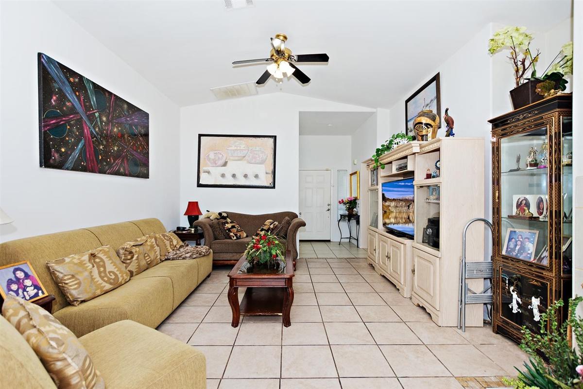 66049 Santa Rosa Road Desert Hot Springs, CA 92240 - Photo 3 of 23 02-Living Room