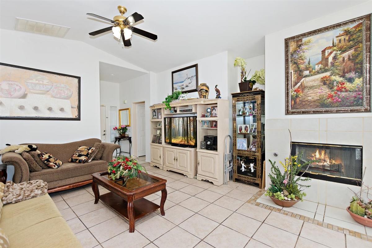 66049 Santa Rosa Road Desert Hot Springs, CA 92240 - Photo 4 of 23 03-Living Room