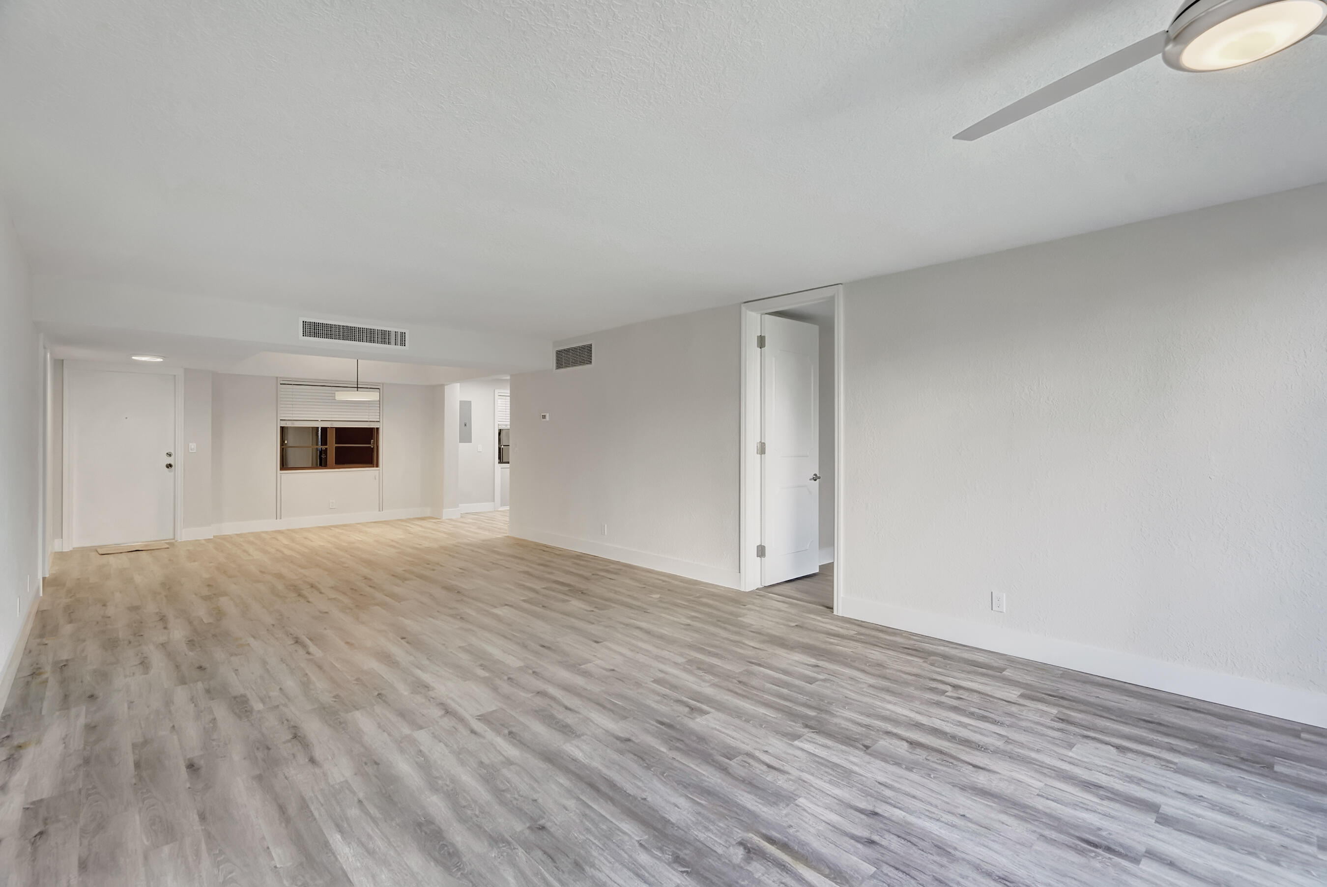 501 Southwest 11th Place, Unit 311 Boca Raton, FL 33432 - Photo 11 of 29 DSC03044