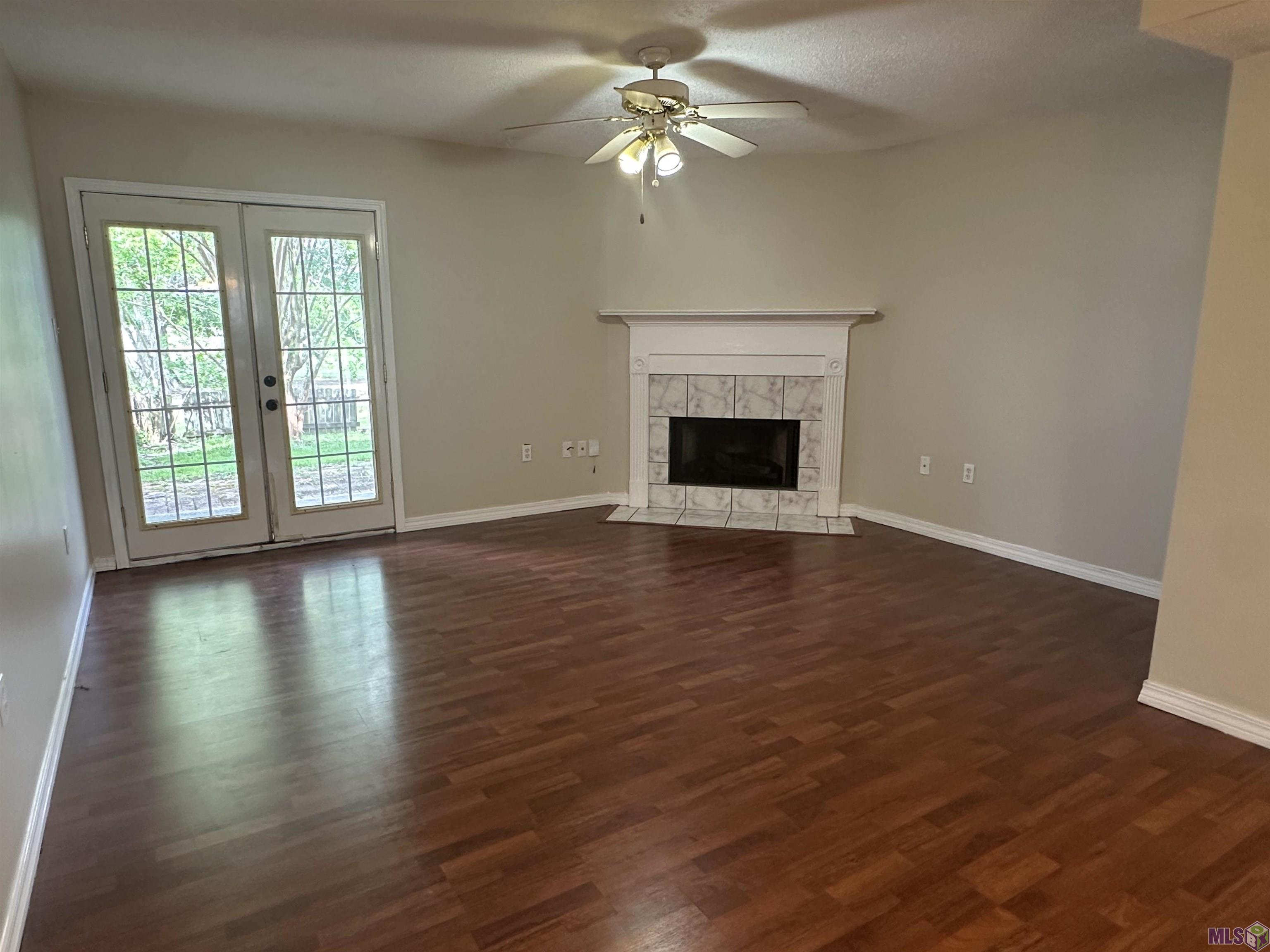 112 Birdie Drive, Unit 19E Slidell, LA 70460 - Photo 3 of 25