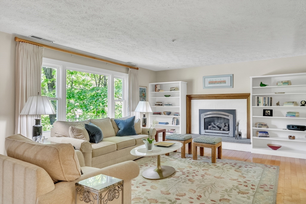 7 Jean Road Lexington, MA 02421 - Photo 4 of 38