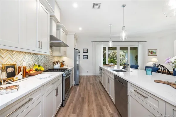 $1,245,000 | 5169 Southeast Horseshoe Point Road, Stuart, FL 34997