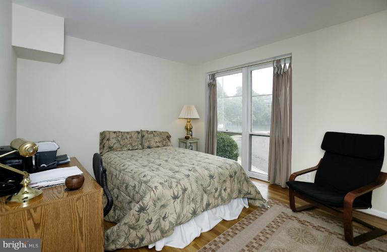 46 G Street Southwest, Unit 101 Washington, DC 20024 - Photo 10 of 15 Bedroom