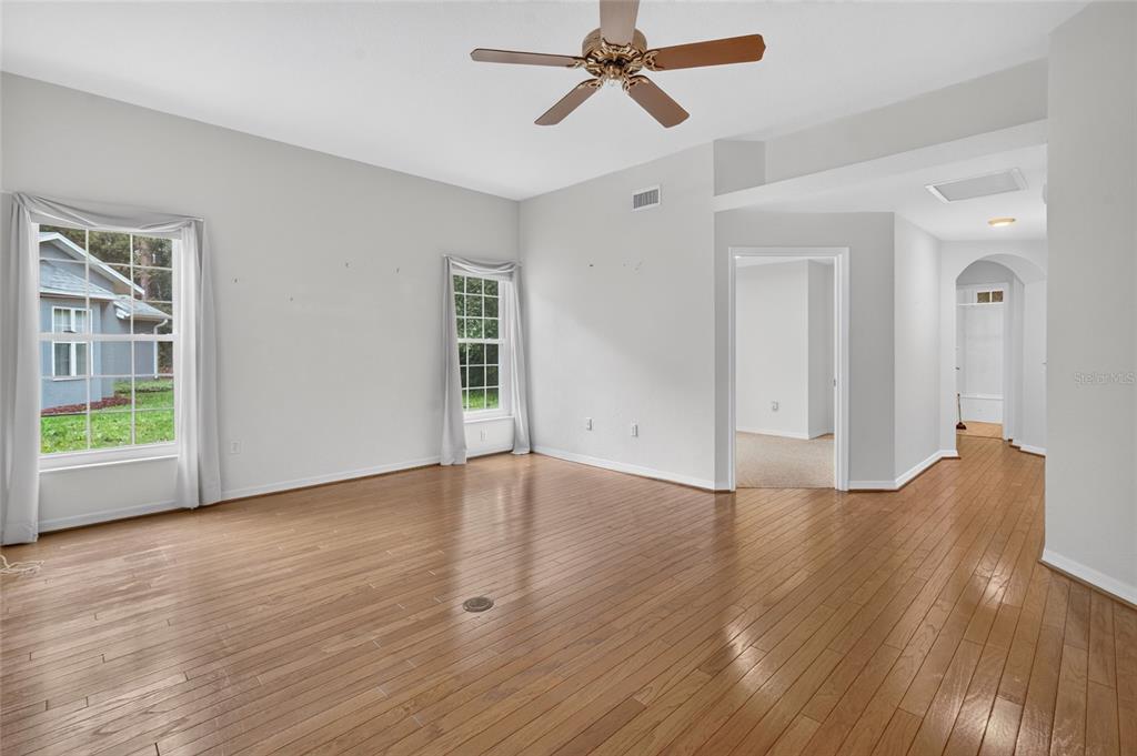 8055 Southwest 115th Loop Ocala, FL 34481 - Photo 10 of 30 Gallery Image 10