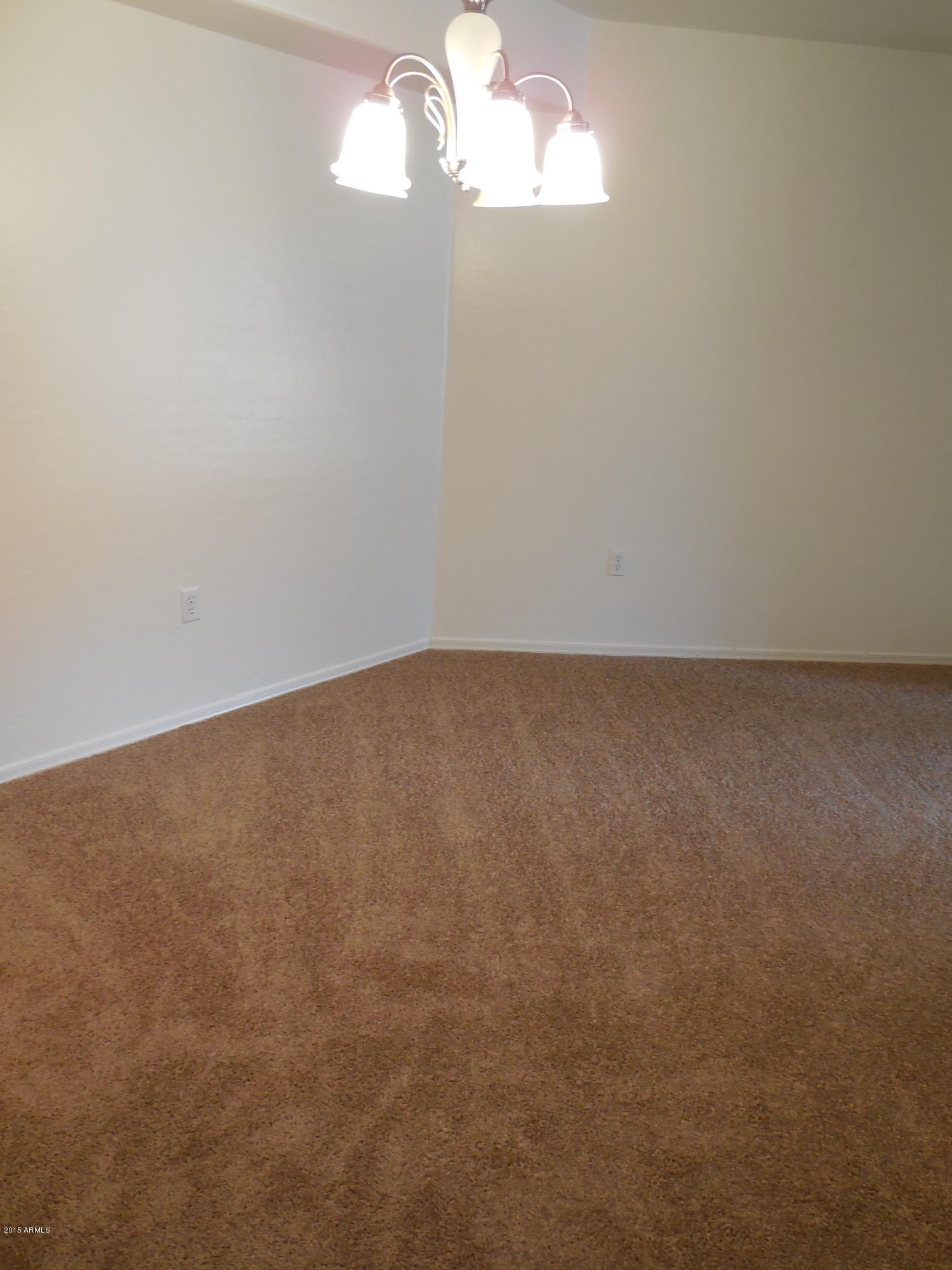 1287 North Alma School Road, Unit 137 Chandler, AZ 85224 - Photo 3 of 11 Dining area