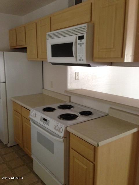 1287 North Alma School Road, Unit 137 Chandler, AZ 85224 - Photo 5 of 11 All appliances included