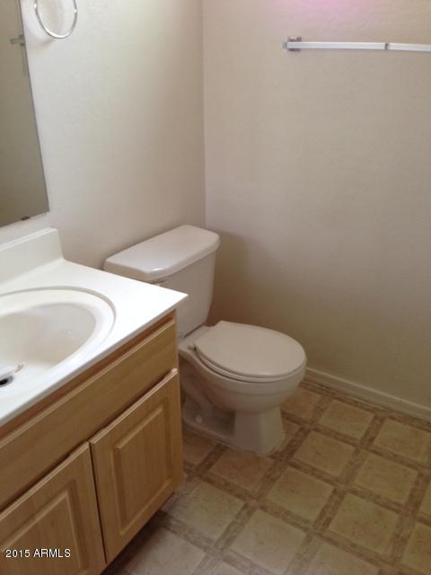 1287 North Alma School Road, Unit 137 Chandler, AZ 85224 - Photo 7 of 11 2 full baths