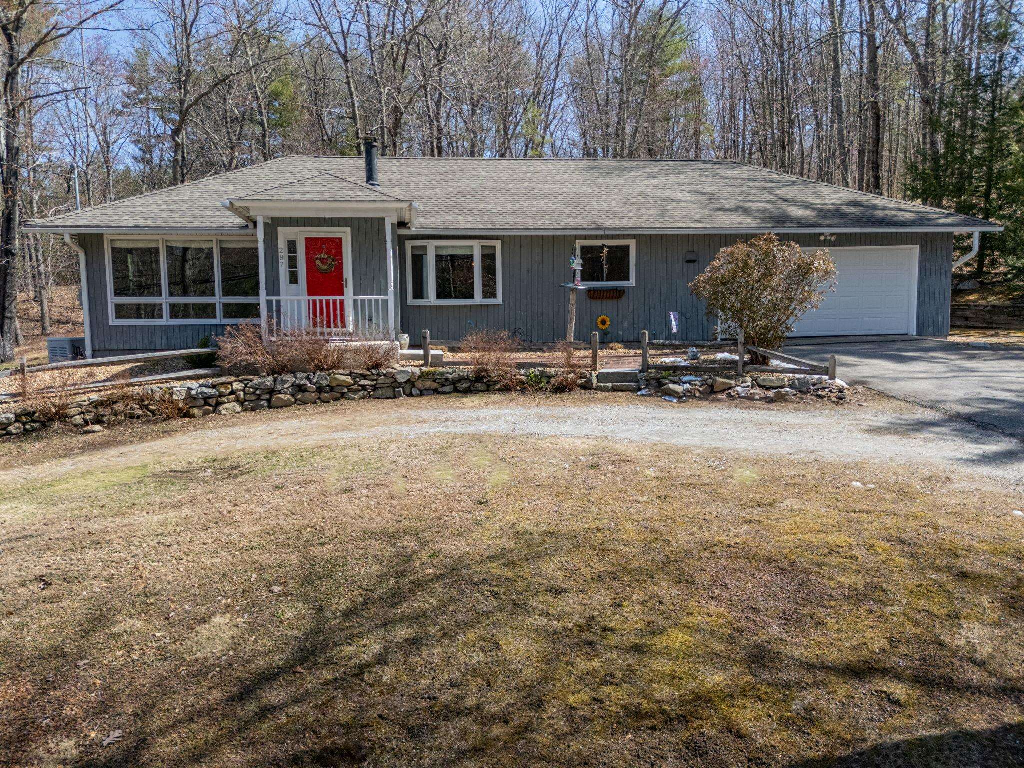 287 Silver Lake Road Hollis, NH 03049 - Photo 2 of 37