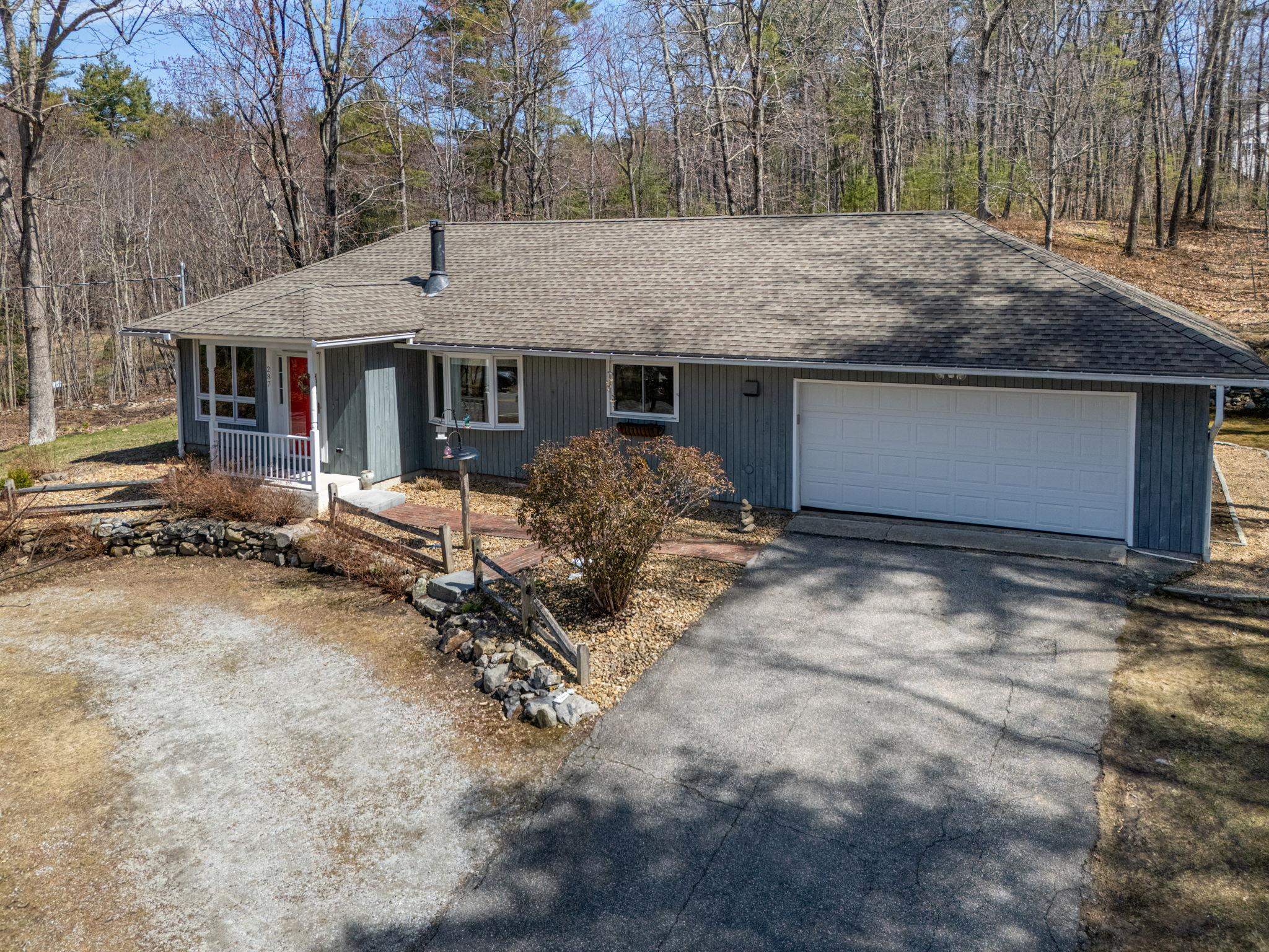 287 Silver Lake Road Hollis, NH 03049 - Photo 5 of 37