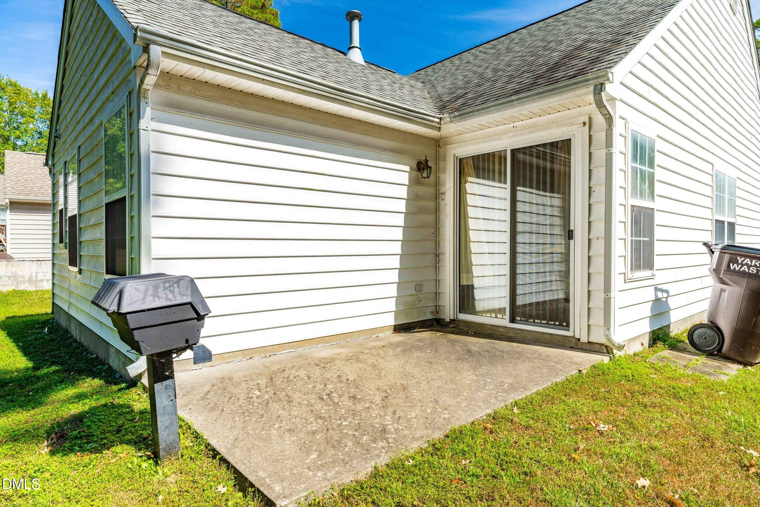 6010 Newhall Road Durham, NC 27713 - Photo 4 of 21 Patio