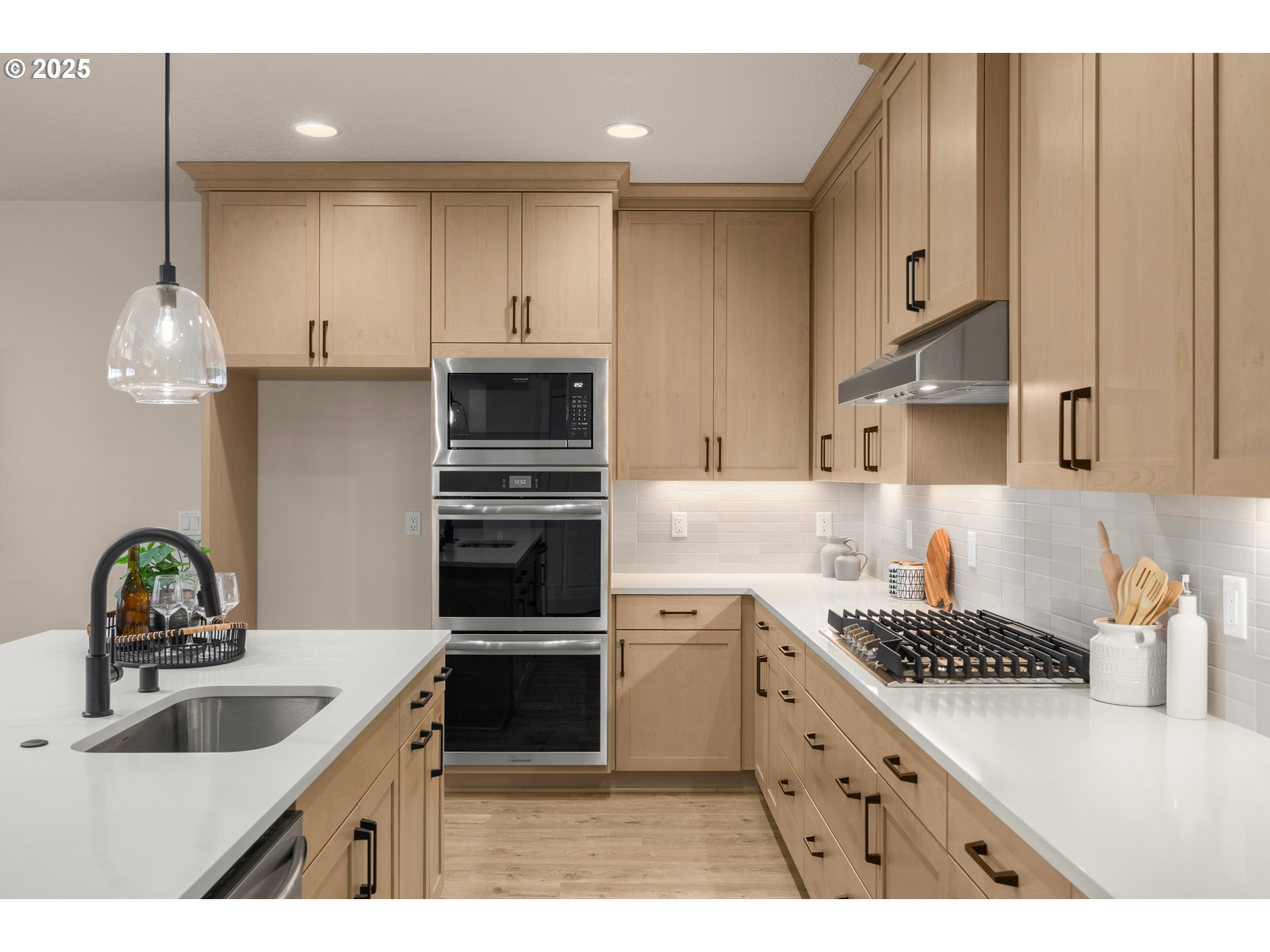4200 North 15th Court Ridgefield, WA 98642 - Photo 11 of 25 Kitchen