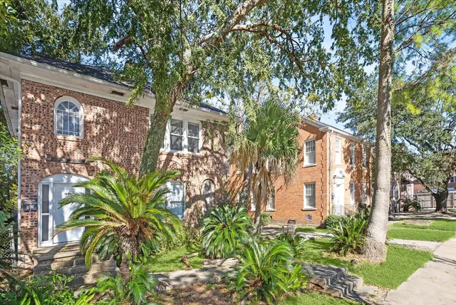 $800,000 | 1844 West Alabama Street, Houston, TX 77098