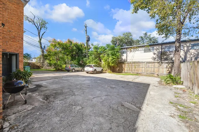 $800,000 | 1844 West Alabama Street, Houston, TX 77098