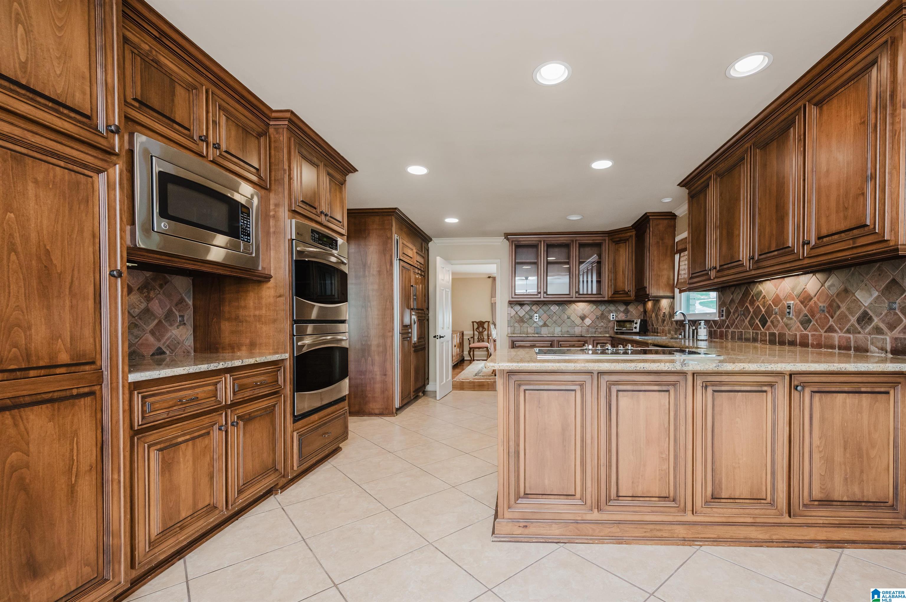 2208 Tanglewood Road Birmingham, AL 35216 - Photo 11 of 44