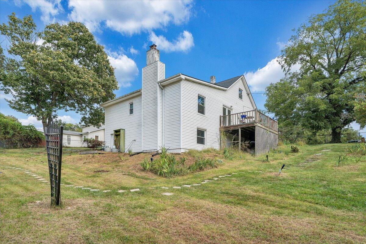 2410 Overlook Road Northeast Roanoke, VA 24012 - Photo 17 of 19