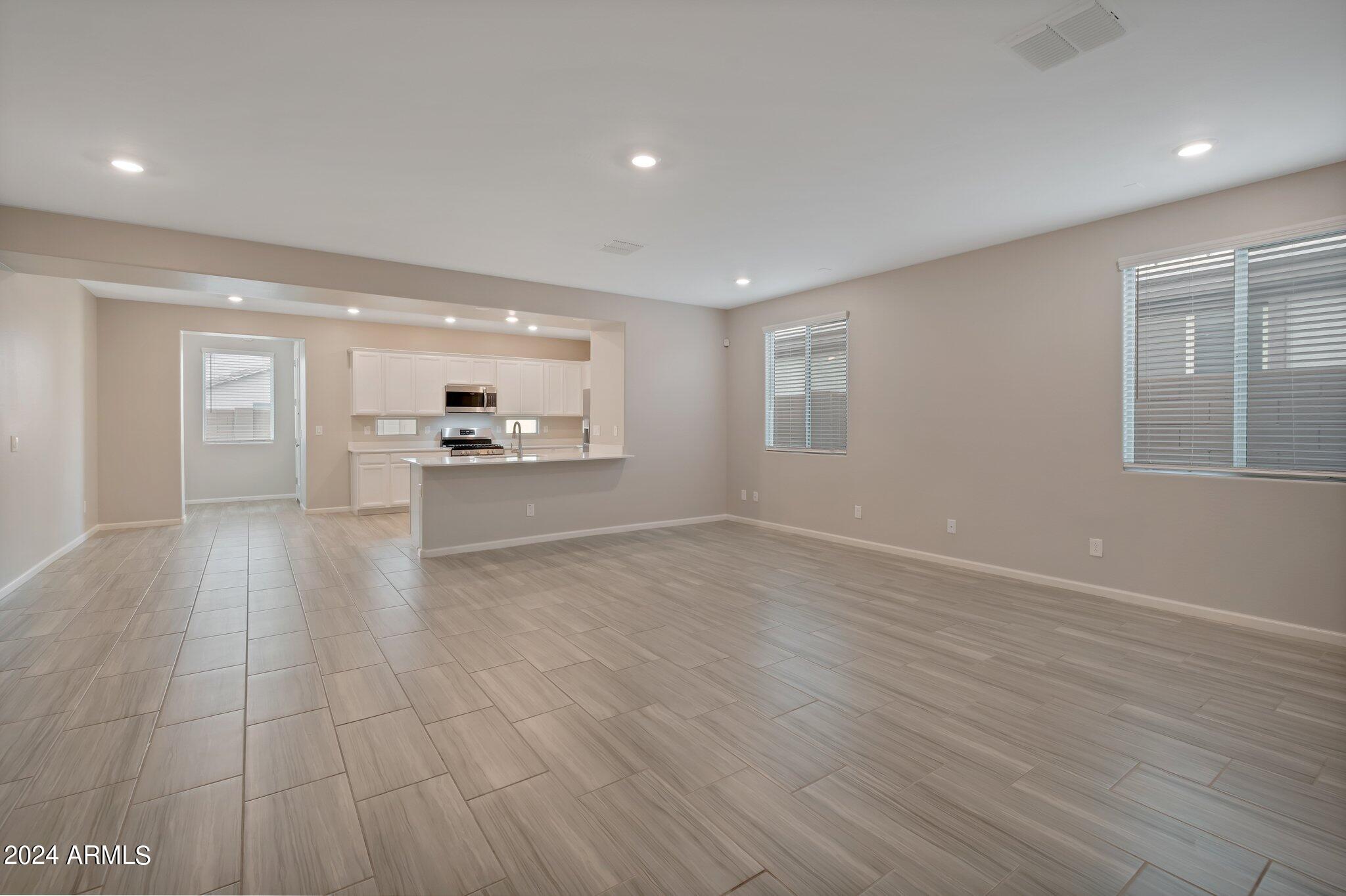44866 West Rhea Road Maricopa, AZ 85139 - Photo 17 of 23 17-web-or-mls-QP--10