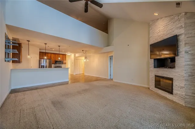 $435,000 | 918 Tuscany Drive, Unit 4M, Camdenton, MO 65020