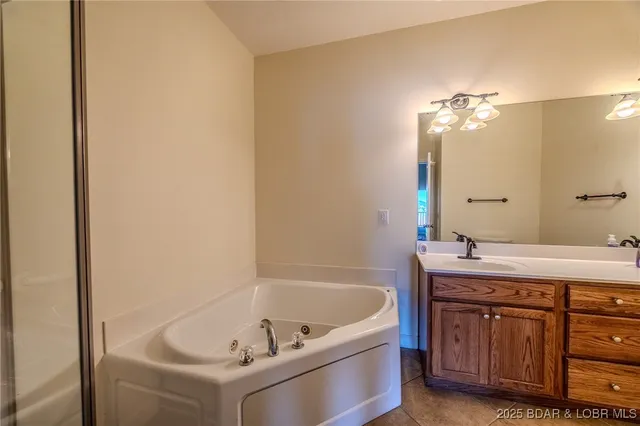 $435,000 | 918 Tuscany Drive, Unit 4M, Camdenton, MO 65020